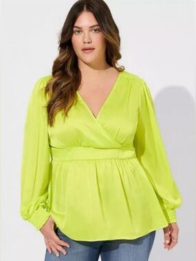 NWT Torrid Satin Surplice Tie Cut Out Back Blouse Green 5X Long Sleeve